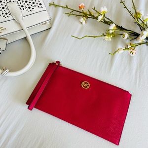 Michael Kors clutch/wristlet